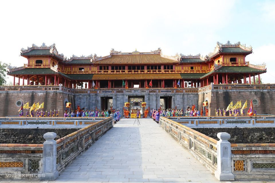 Tour tham quan cố đô Huế