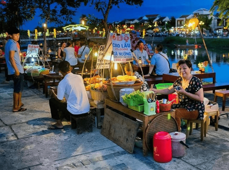 콩누응옥호아(Cong Nu Ngoc Hoa) 야시장 요리