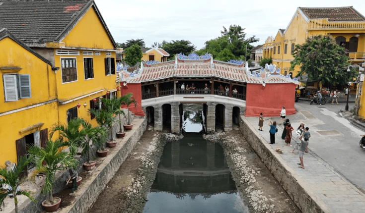 호이안의 카우 사원: 깊은 색채로 물든 호안의 영혼을 담아