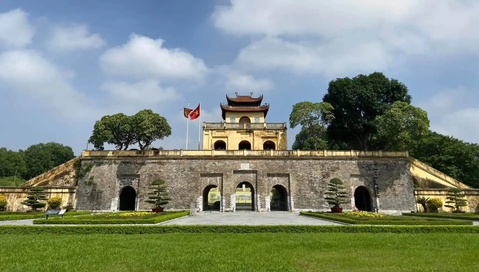 Thang Long 제국 성채의 주요 하이라이트를 탐험하세요