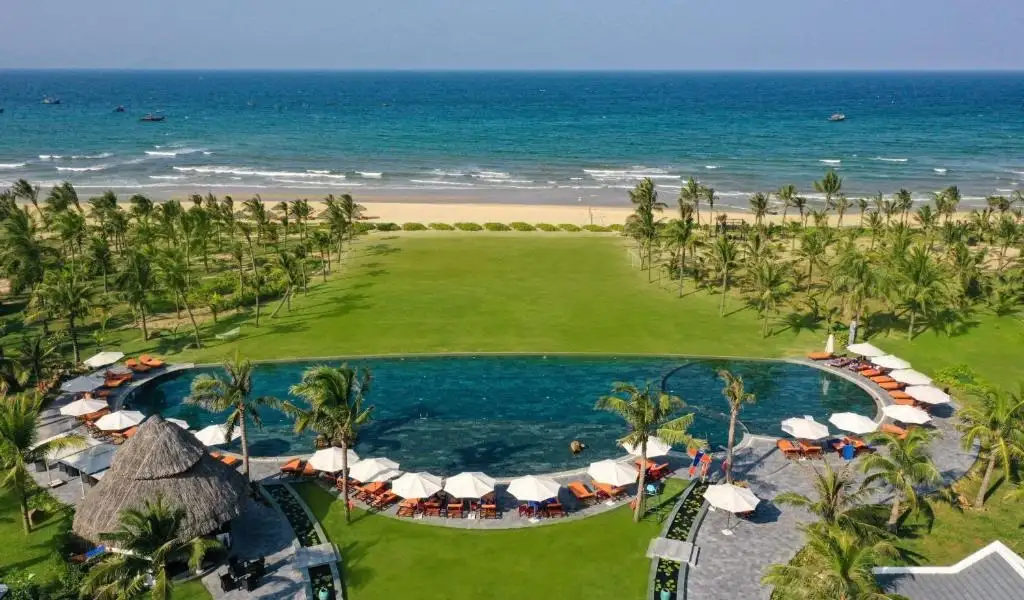 Bliss Hoi An Beach Resort & Wellness - 베트남의 유명 리조트