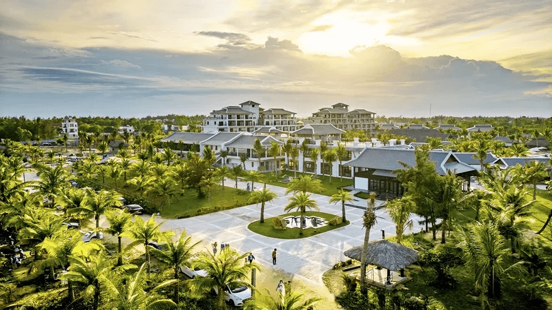 Bliss Hoi An Beach Resort & Wellness는 바다와 가까운 아름다운 위치에 있습니다.