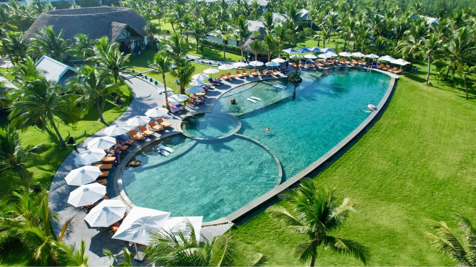 Bliss Hoi An Beach Resort & Wellness에 머물러보세요