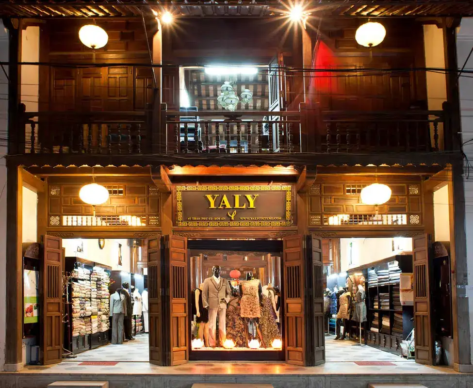 Yaly Couture – 럭셔리와 클래스 (출처: Yaly Couture)