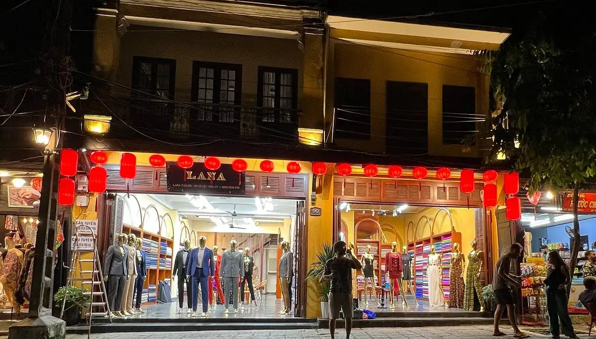 Lana Tailor – 스타일리시한 남성 및 여성 패션 (출처: Tripadvisor)
