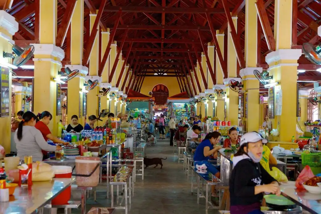 호이안 음식시장 소개 (출처: Central Vietnam Guide)