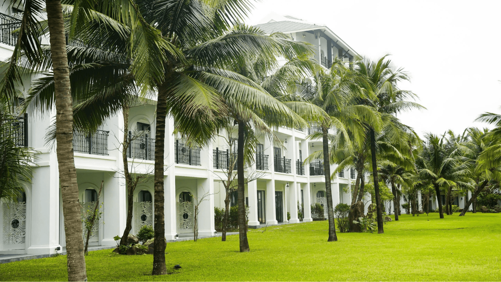Bliss Hoi An Beach Resort & Wellness를 살펴보세요
